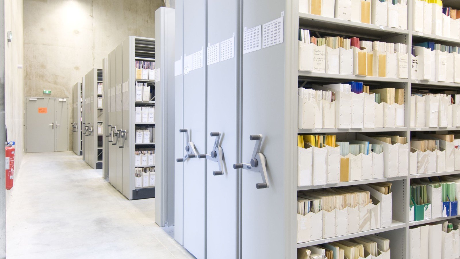 UNIVERSITY LIBRARY BAYONNE, FRANCE