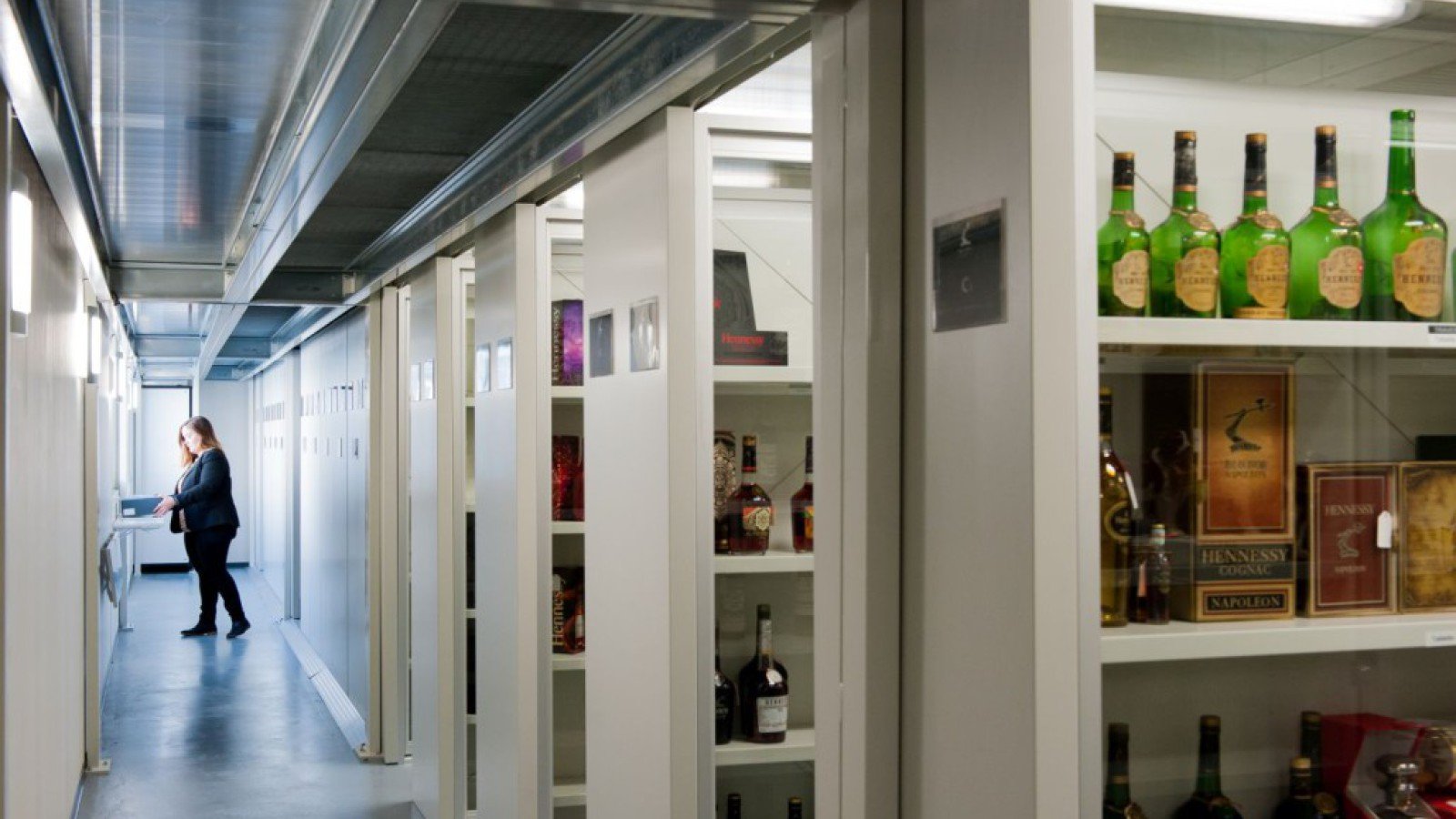 Centralization of the modern and current archives