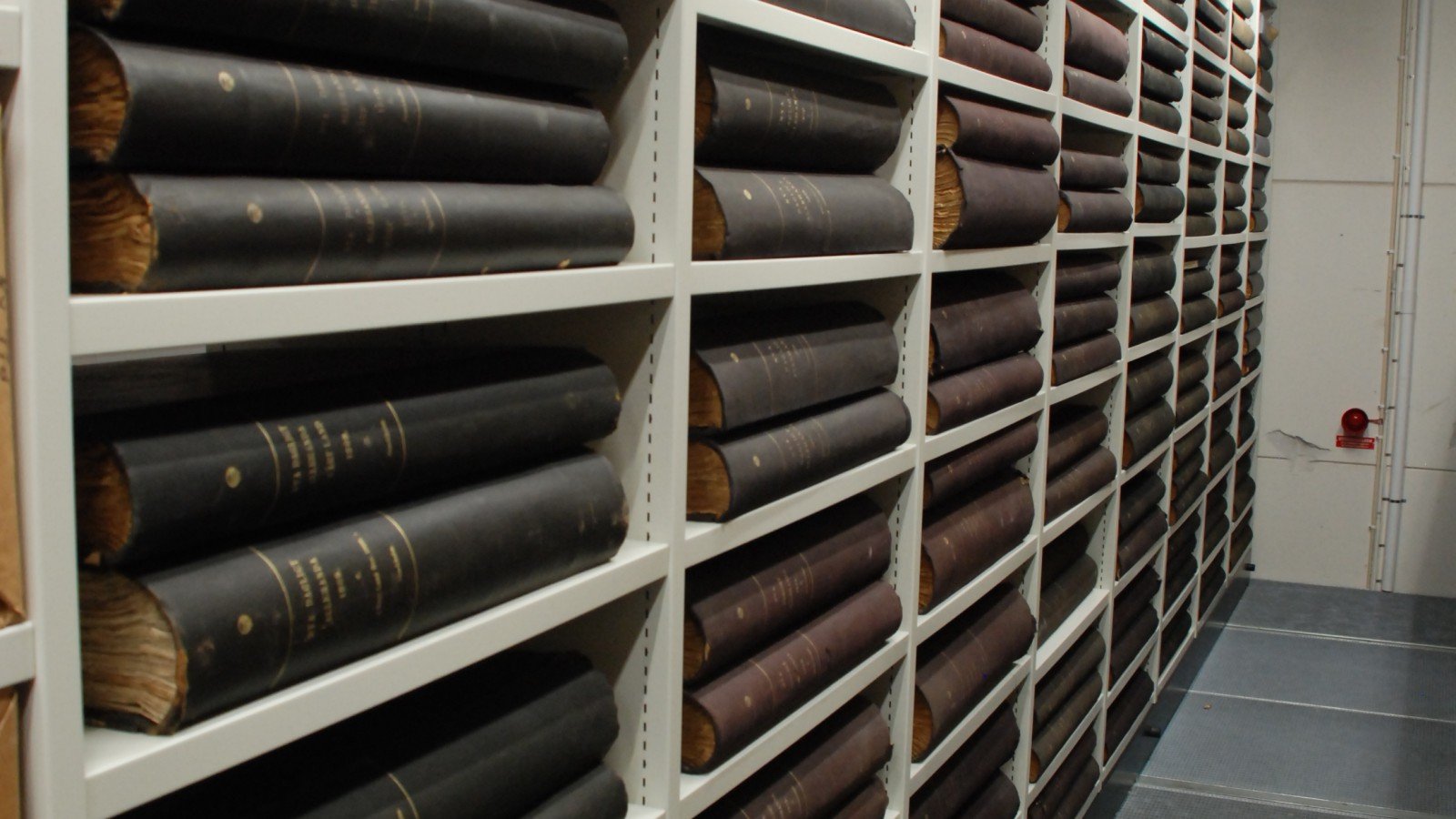 NEWSPAPER ARCHIVE LUND, SWEDEN 