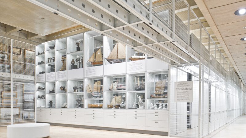 High density mobile shelving