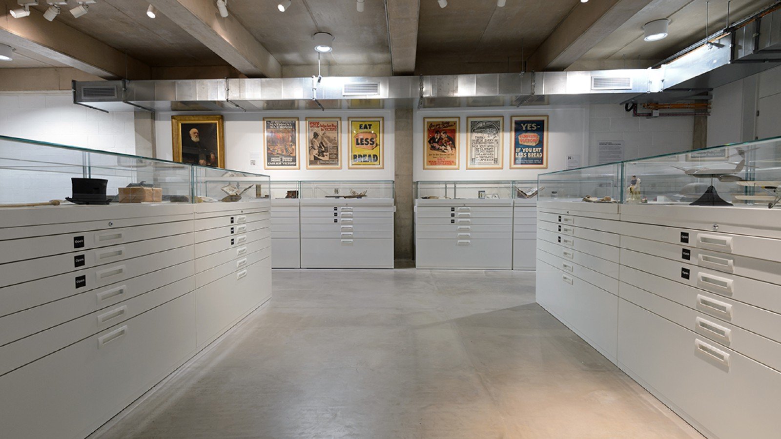 THE WILSON CHELTENHAM ART GALLERY AND MUSEUM, ENGLAND