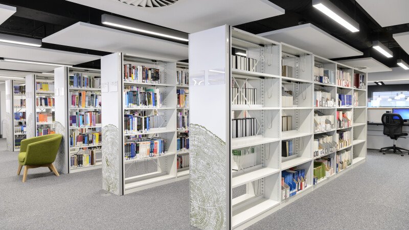 Choose a print of your choice to be protrayed on the end panels